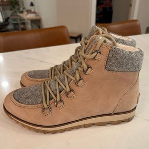 Sorel Harlow Cozy Lace-up Women’s Waterproof Boot